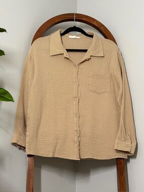 Mapcie MEDIUM Tan 100% Cotton Gauze Long Sleeve Button Front Shirt
